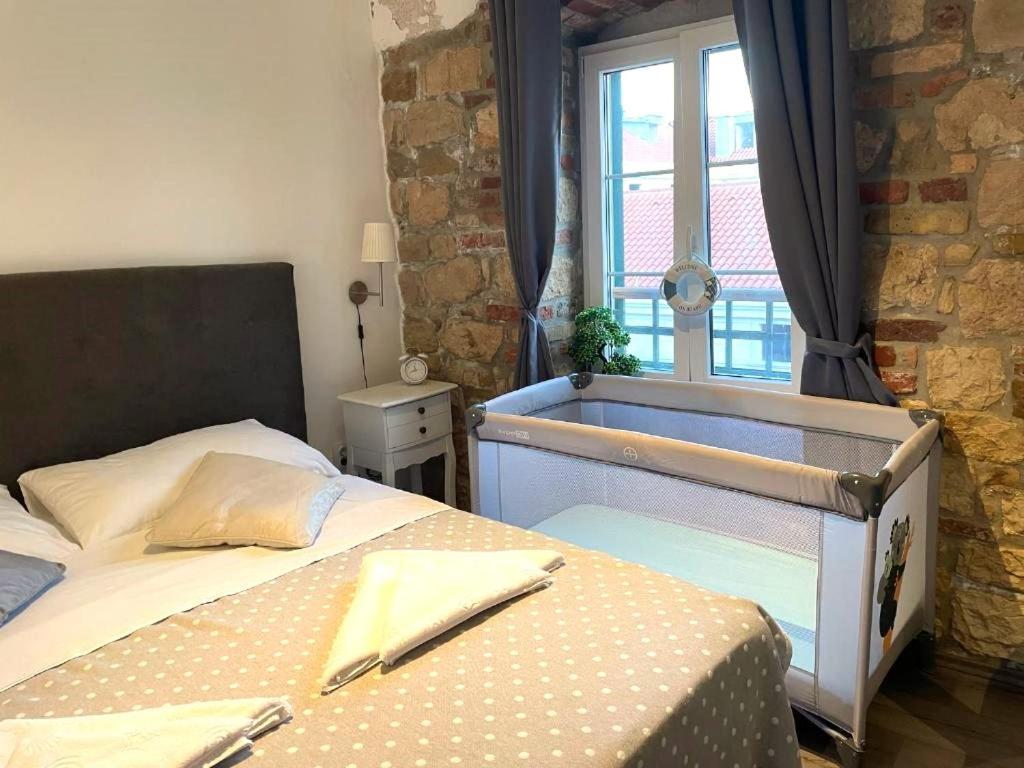XIV Century Rooms Kaštela エクステリア 写真