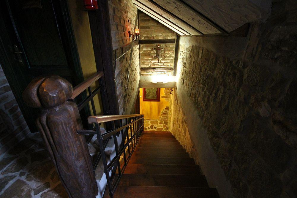 XIV Century Rooms Kaštela エクステリア 写真
